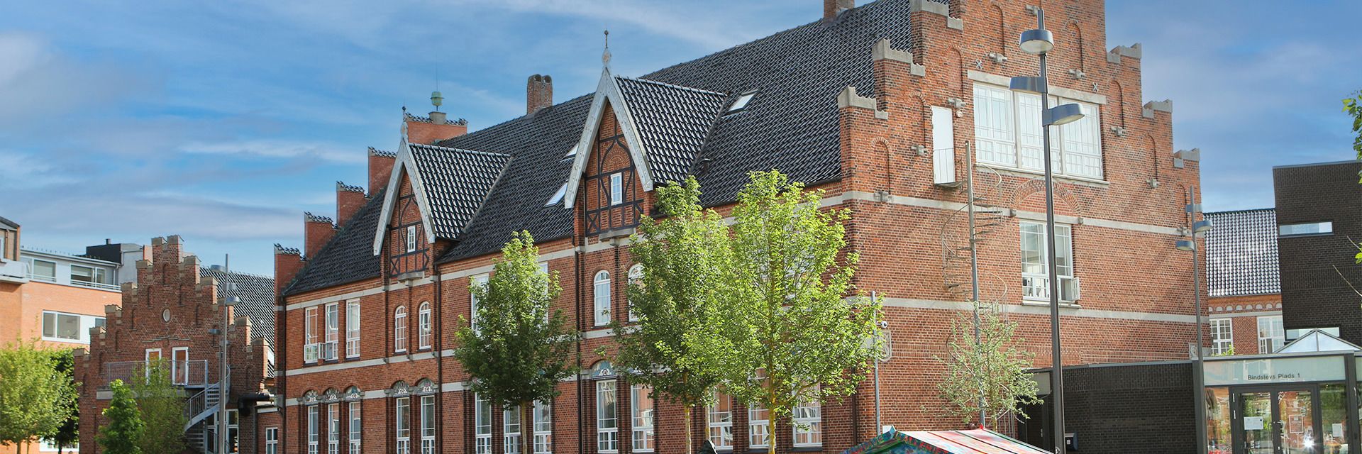 Et billede af den gamle hovedbygning på Bindslevs Plads