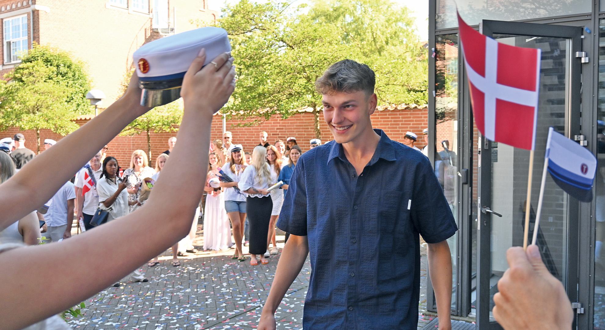 HHX elev får sat hue på hovedet