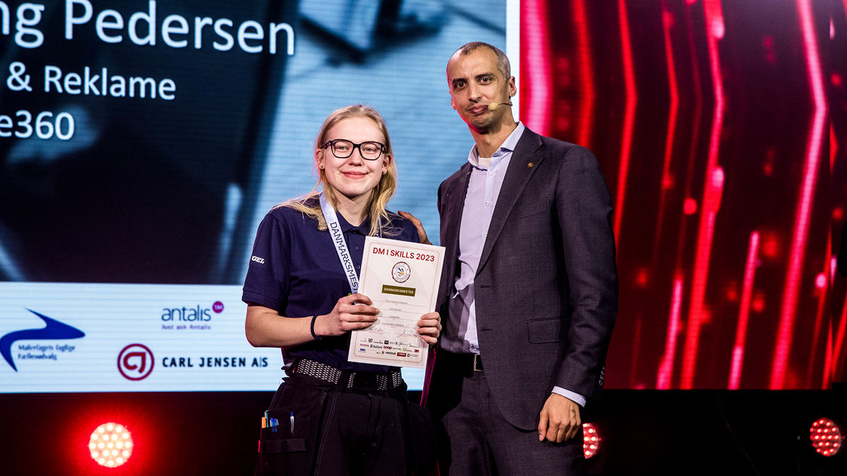 Skiltetekniker Freja Vejrgang Pedersen Ergotag Skilte Og Reklamer