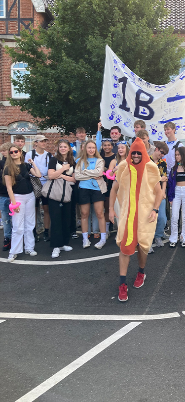 HHX Livet Paa Skolen Hotdogdag Intro