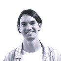 Jeppe Lau Jensen underviser
