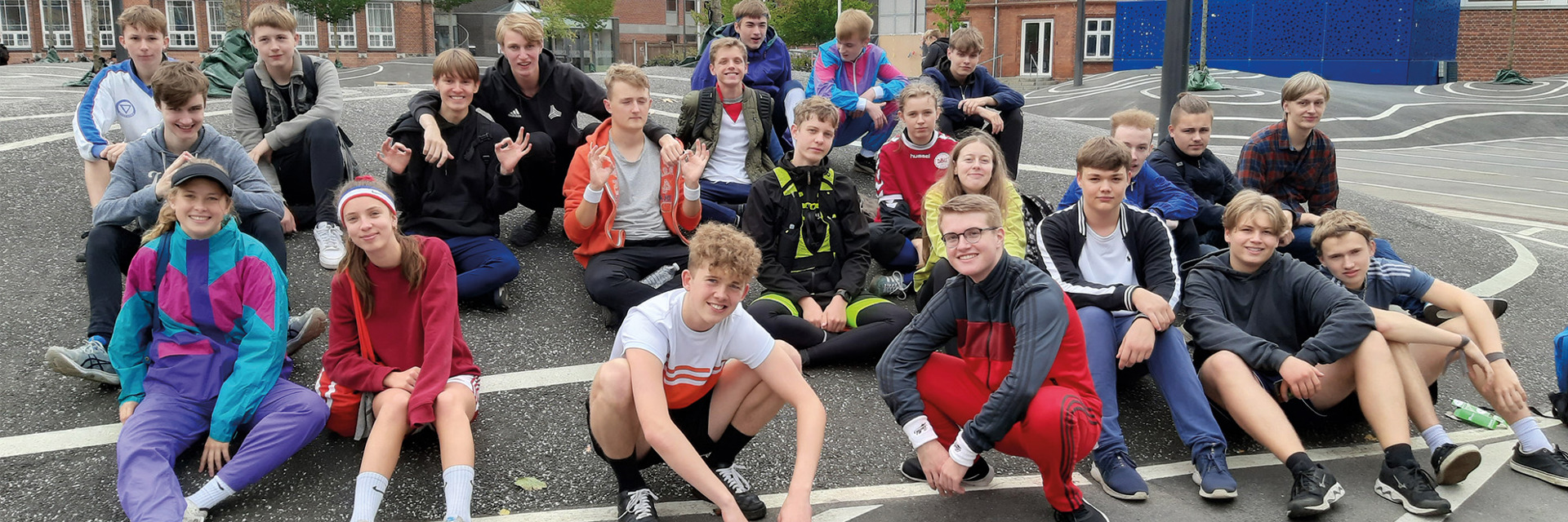 Gymnasieelever fra hhx på Bindslevs Plads