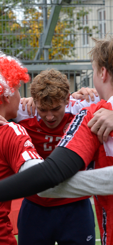 HHX Livet Paa Skolen Idraetsdag Sammehold Kampraab