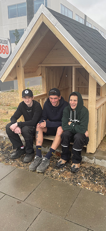 EUX Toemrer Livet Paa Skolen Legehus