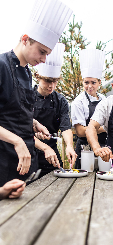 EUX Gastronom Livet Paa Skolen Sammenhold