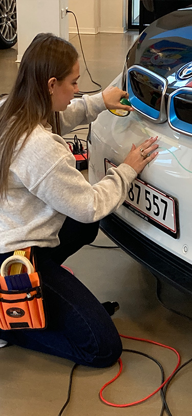 EUX Livet Paa Skolen Skiltetekniker Folie