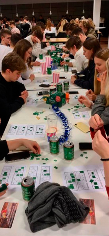 Hhx Livet Paa Skolen Fredagsbar