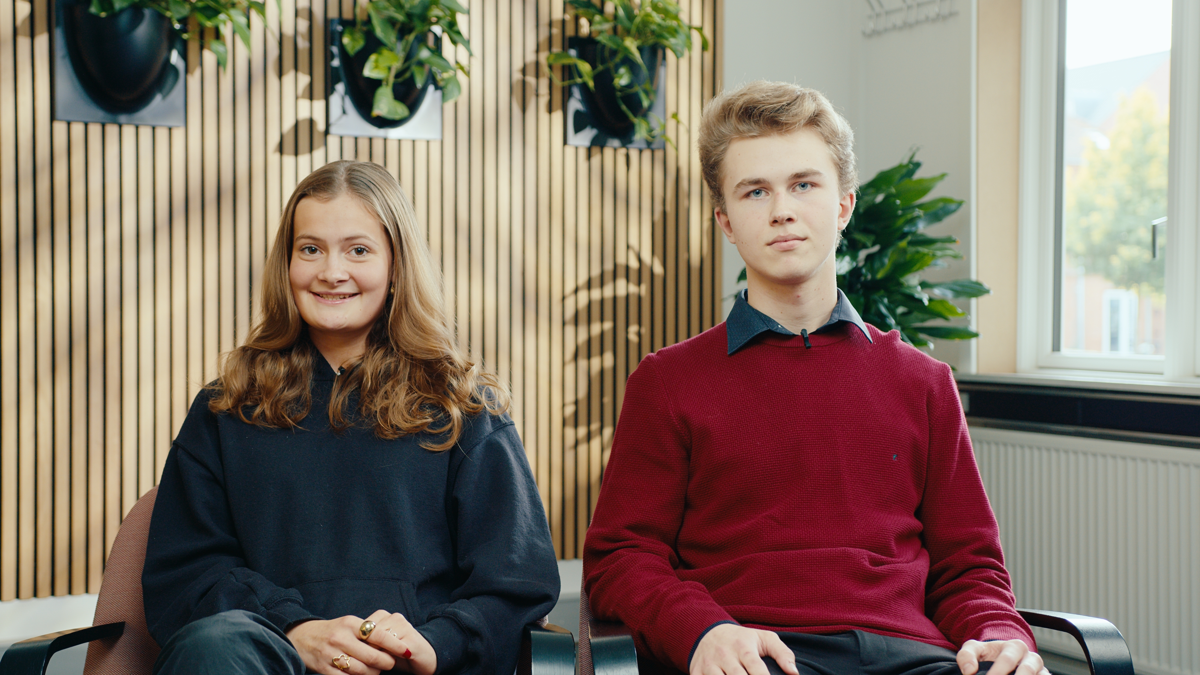 Hør HHX eleverne Esther og Thor fortælle om studieretningen Global Business på Handelsgymnasiet Silkeborg